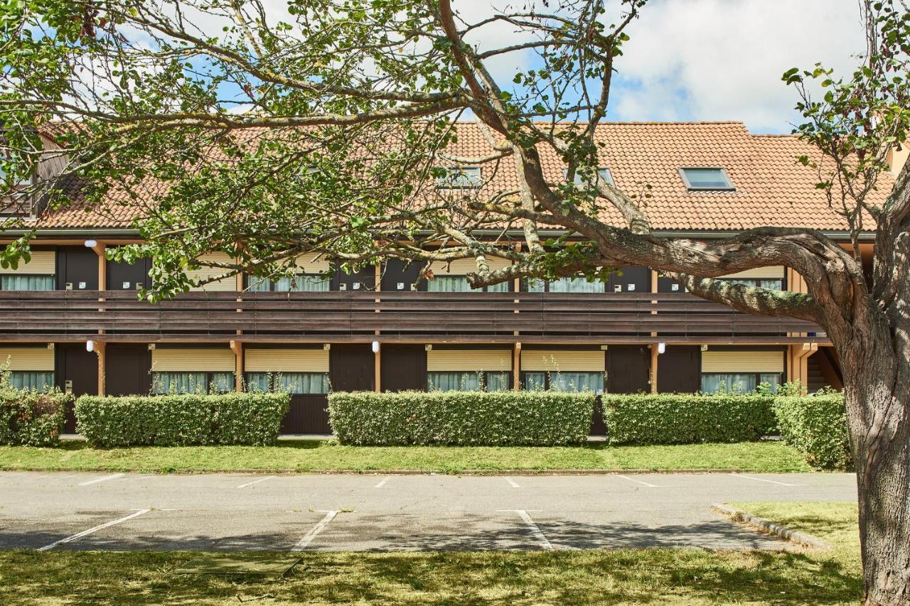 Kyriad Tarbes Bastillac Exterior photo